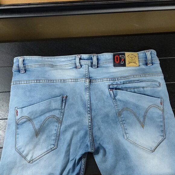 TMU Timeless Straight Fit Light Wash Jeans Made In India Men SIZE 38 - Picture 4 of 8